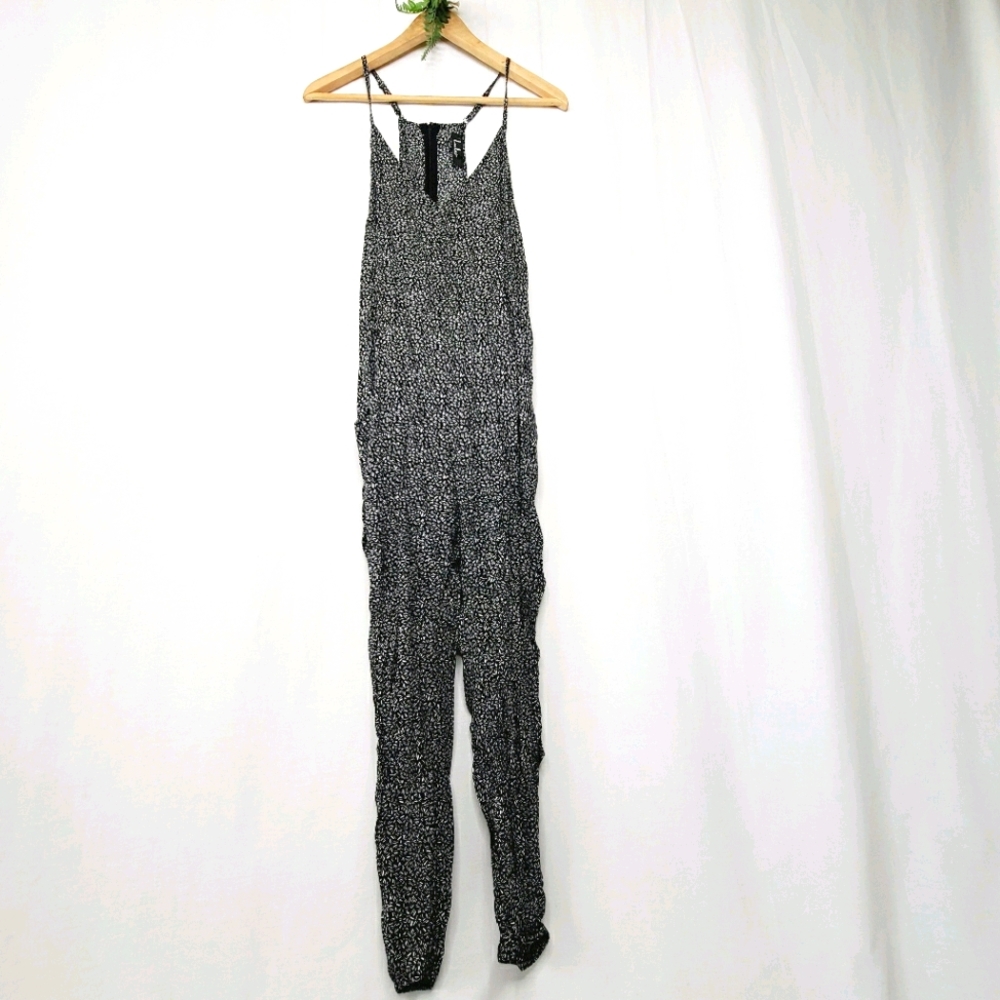 LULU's cropped jumpsuit/romper  with pockets